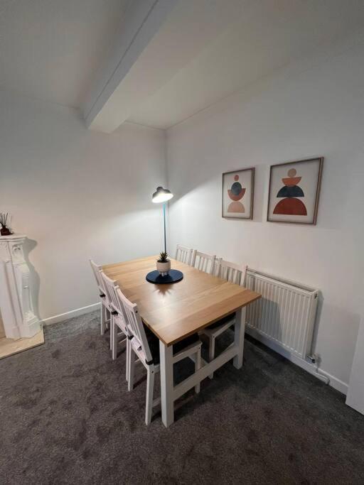 Bridge Place - Spacious Home With Plenty Of Beds! Merthyr Tydfil Luaran gambar