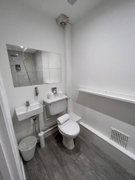 Bridge Place - Spacious Home With Plenty Of Beds! Merthyr Tydfil Luaran gambar